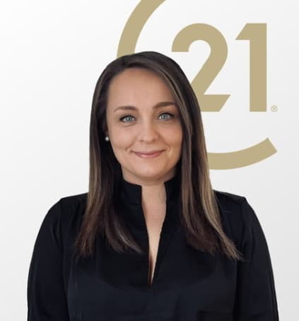 Julia Fischer - Immobilienmakler bei CENTURY 21 Golden time Immobilien